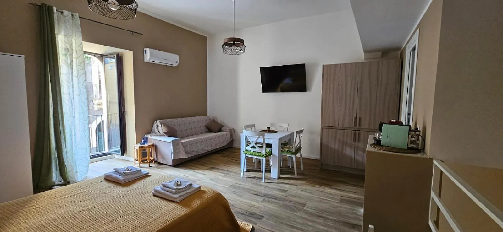 Hotel Centrocitta Twin Aeroporto di Catania Fontana Rossa Affittacamere