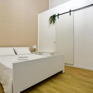 Affittacamere Elegante Matrimoniale Clemente House Centro, Aeroporto di Catania Fontana Rossa